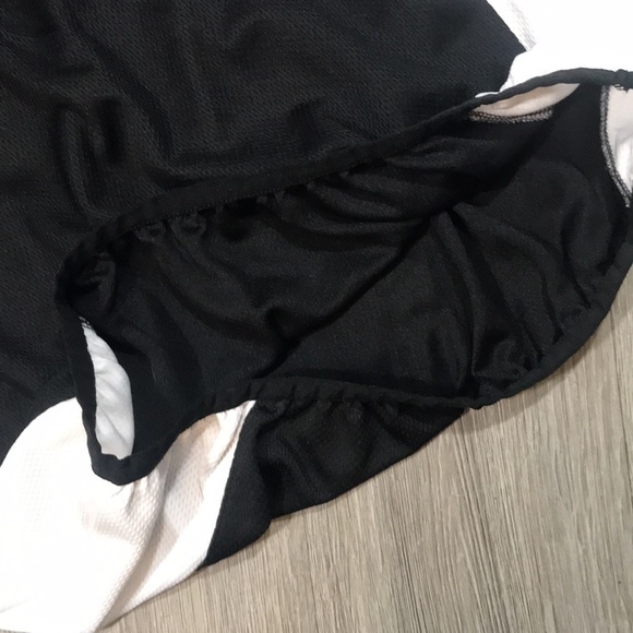 Mizuno Black & White Short Sleeve V-Neck Elastic Waist Biking Shirt size S - Picture 4 of 8